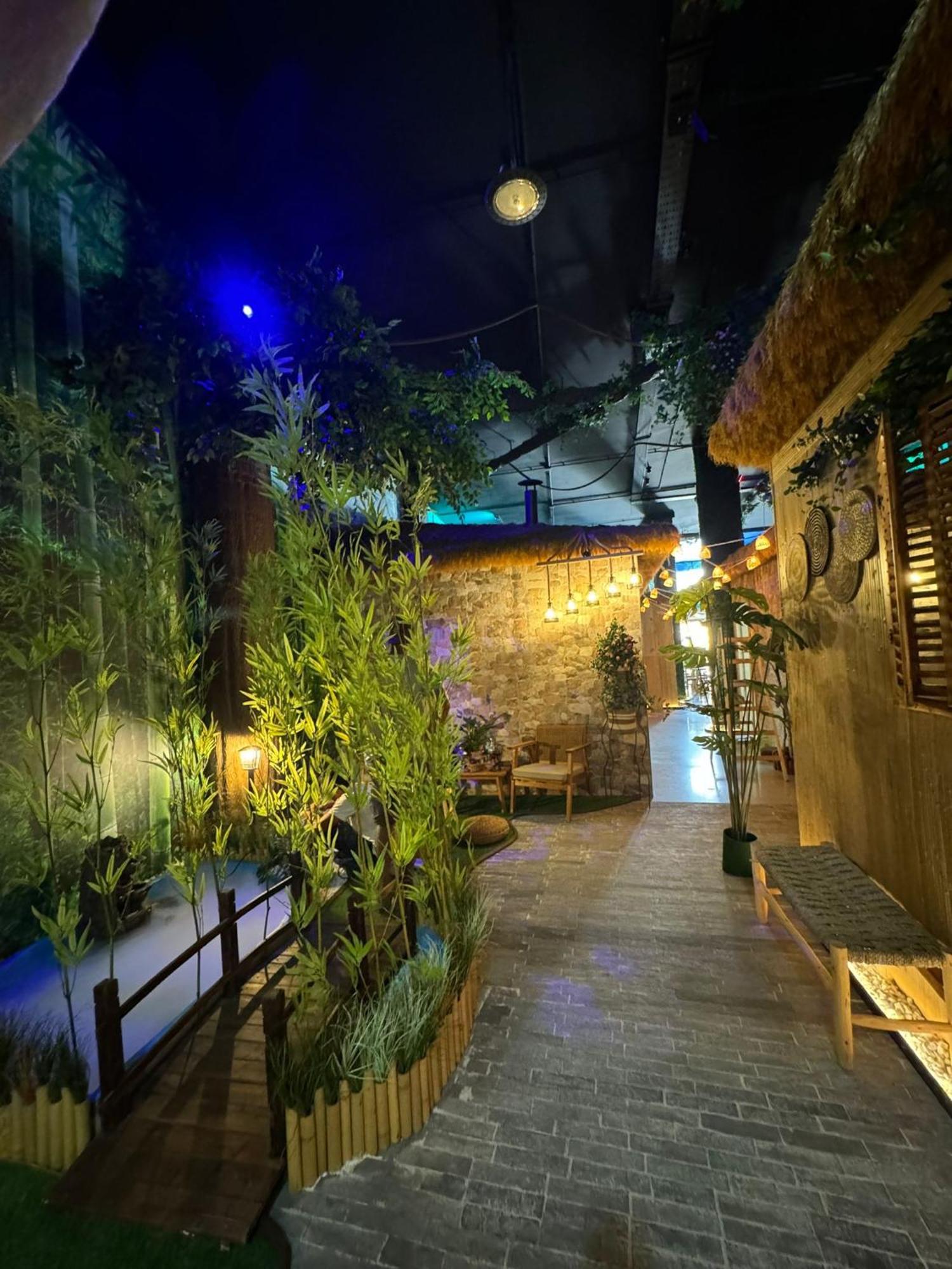 The Pod Suite Hostel Village Valensiya Dış mekan fotoğraf